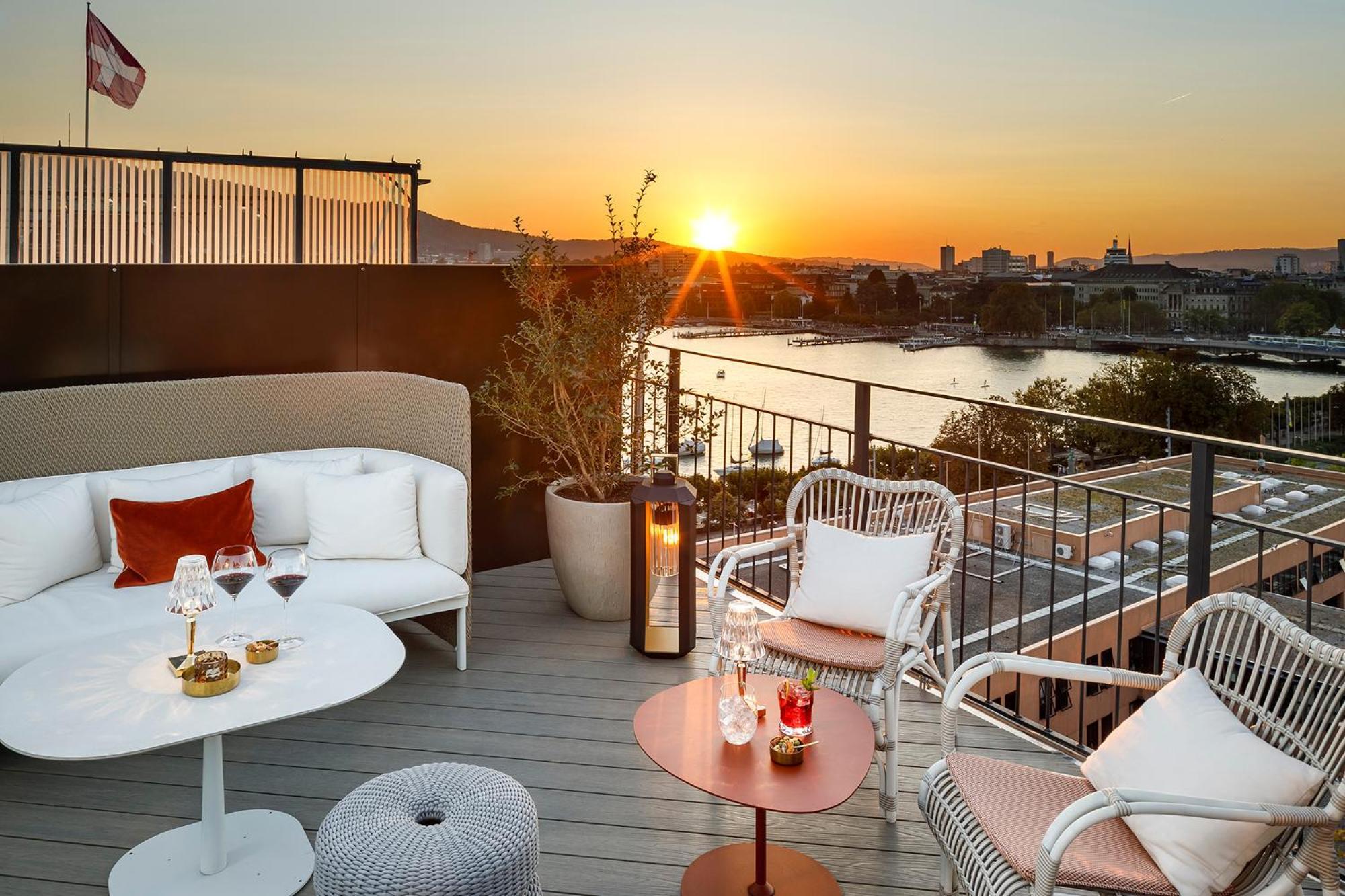Small Luxury Hotel Ambassador Цюрих Екстериор снимка